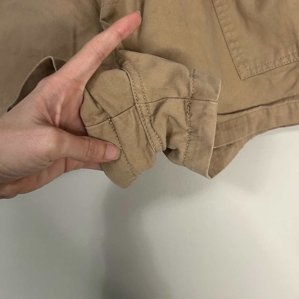 H&M Tan Cargo Pull On Women Shorts, Size 4 - Picture 3 of 6